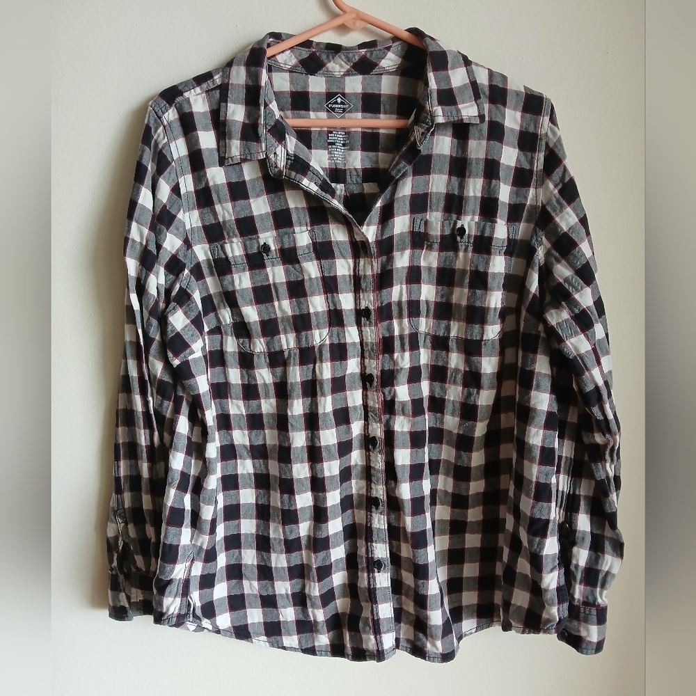 St. John Bay Shirt Women’s plaid Size 1X